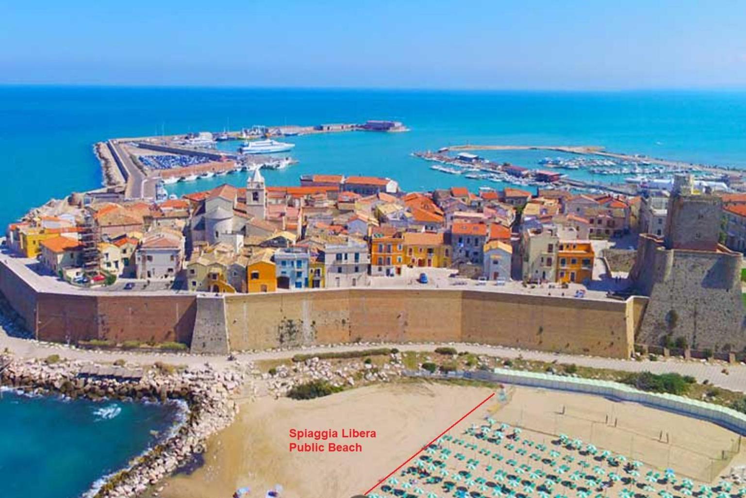 فيلا Casa Tornola Nel Borgo تيرمولي المظهر الخارجي الصورة